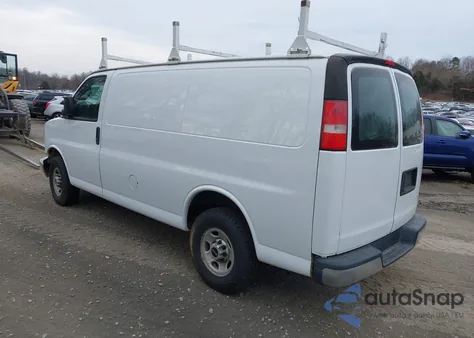 2016 GMC Savana 2500 Work Van z USA, uszkodzony, nr VIN 1GTW7AFF9G1904828